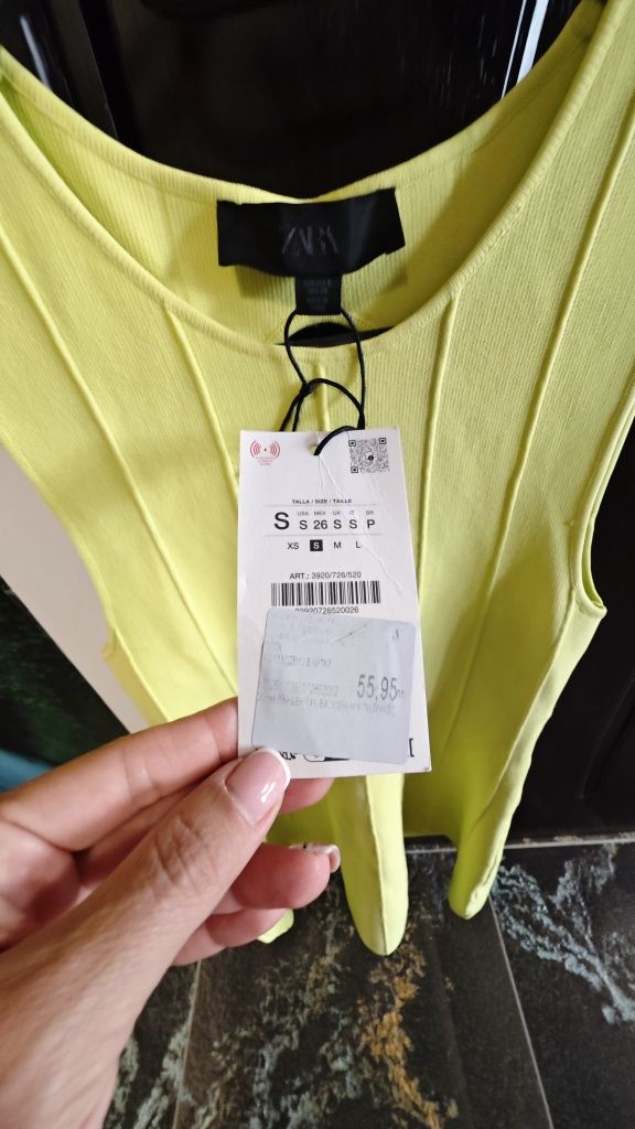 Нова рокля Zara в цвят лайм
