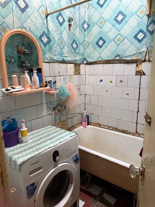 х Чиланзар 21 квартал 2/4/4 Зеркалка,Обш:50м2,Продается