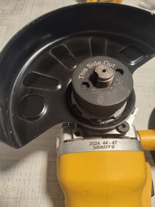 Flex Dewalt dcg 405 ,an 2024