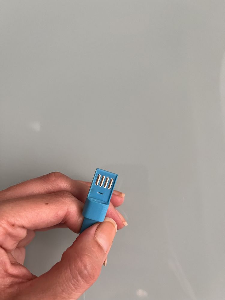 USB micro кабел - гривна