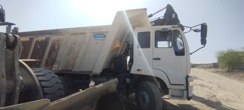 Sinotruk ZZ3251N3641A