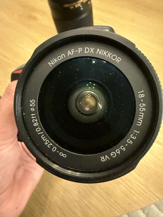 Фотоапарат Nikon D5600 с обективи