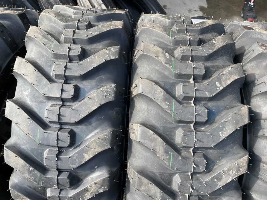 Cauciucuri noi 10-16.5 pentru bobcat marca BKT cu 8 pliuri