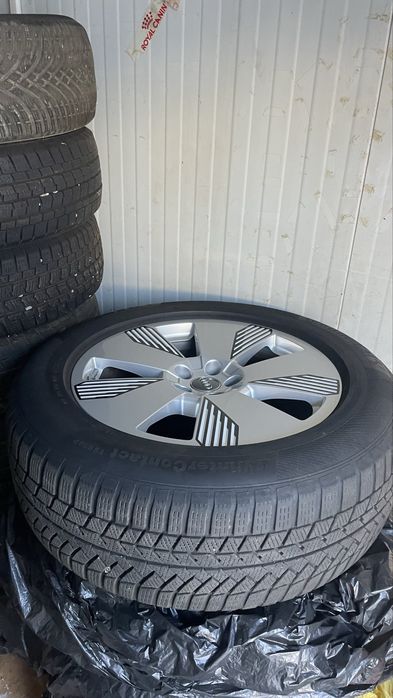 Оригинални джанти 19 5х112  със зимни гуми за  Ауди Е-ТРОН 255/55/19