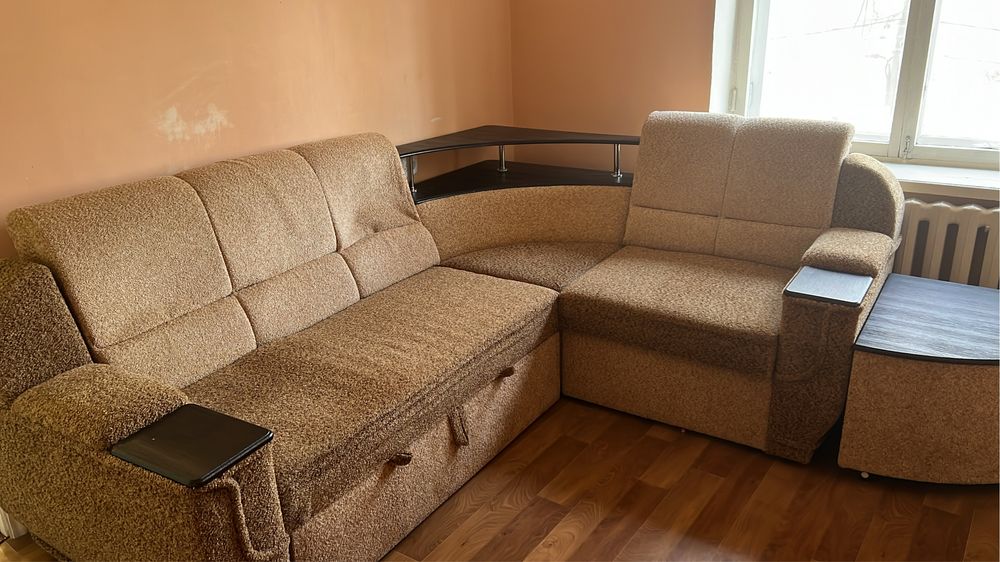 Мягкая мебель,состояние нормальное