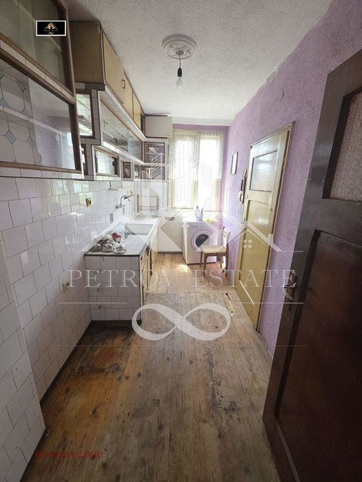 Къща в Пазарджик, област-гр.Велинград площ 297 цена 155000