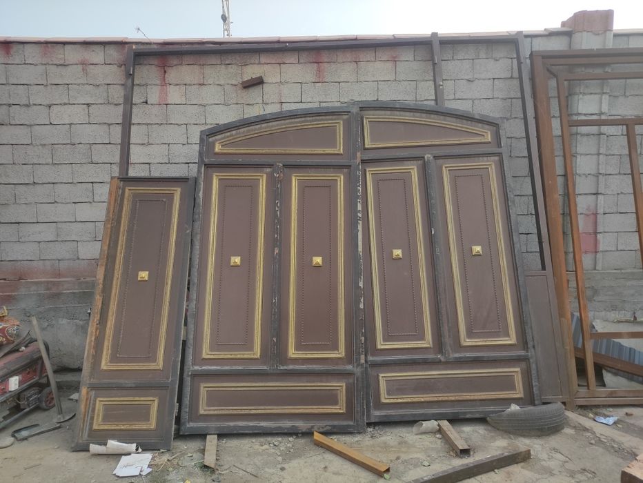 Eski darvoza sotiladi