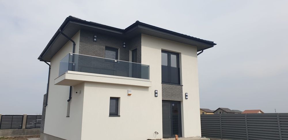 Termopane, uși de garaj, balustrade de sticlă