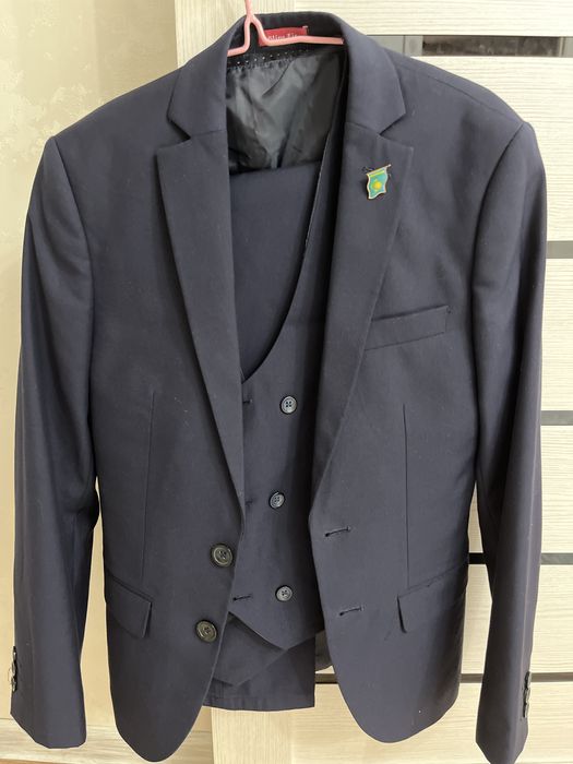 Костюм шалбар жакет тройка сатылады, темно синий