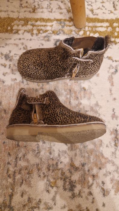 Vând ghetuțe fetita, din piele naturala int-ext, mar 26, 70 lei