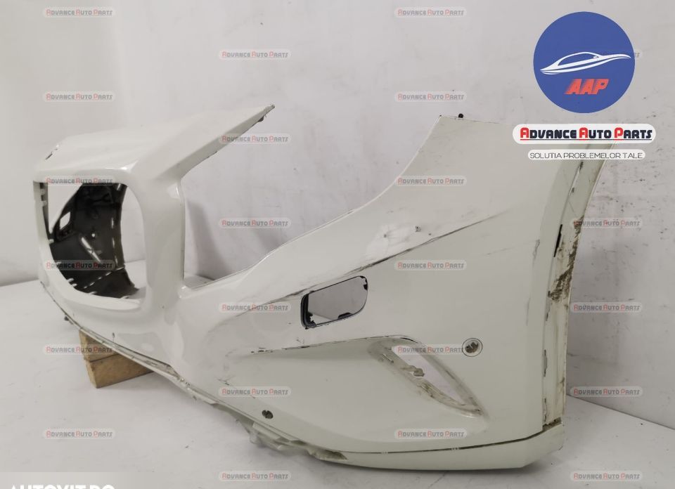 Предна броня със сензори и оригинални миещи устройства в добро състоян