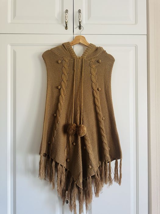 Capa / bolero / pancho / pulover , maro , masura S / M