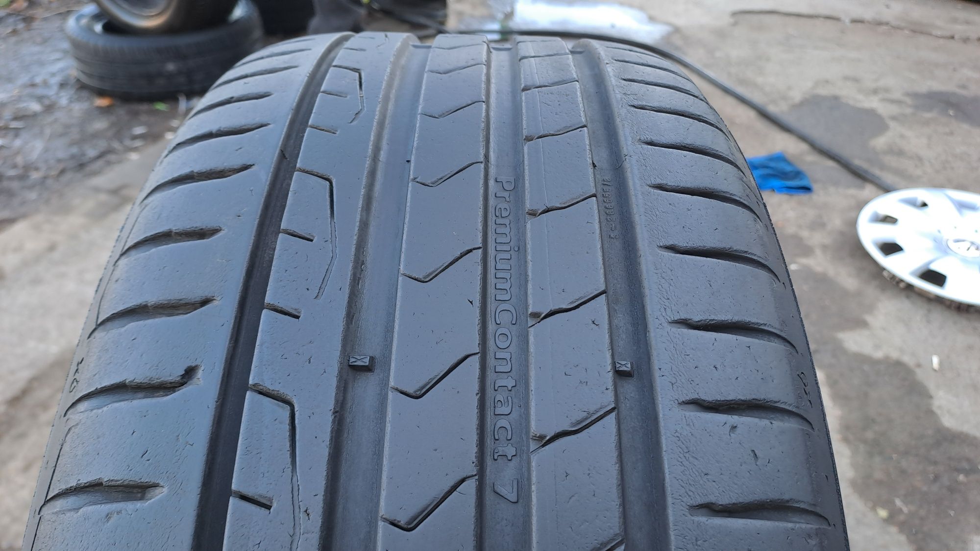 1бр. 2023г.  225/40/18 Continental Conti Premium Contact 7