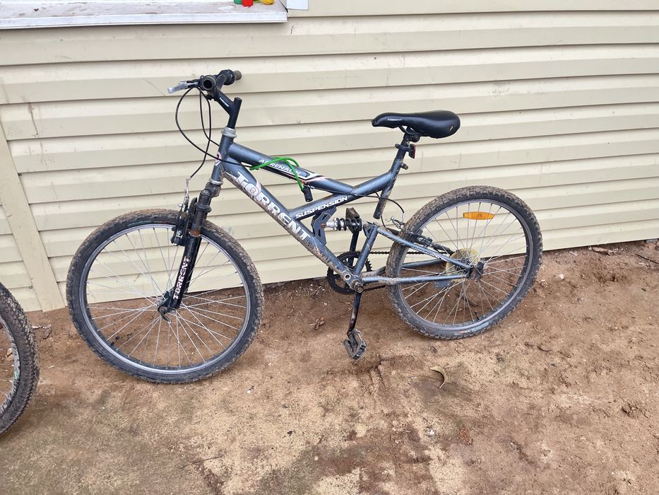 Велосипед 2 екеуіде сатылады