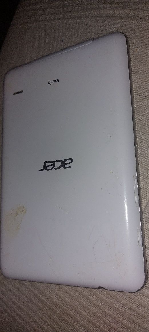 Таблет Acer iconia 7