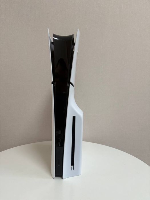 PlayStation 5 Slim c дисководом