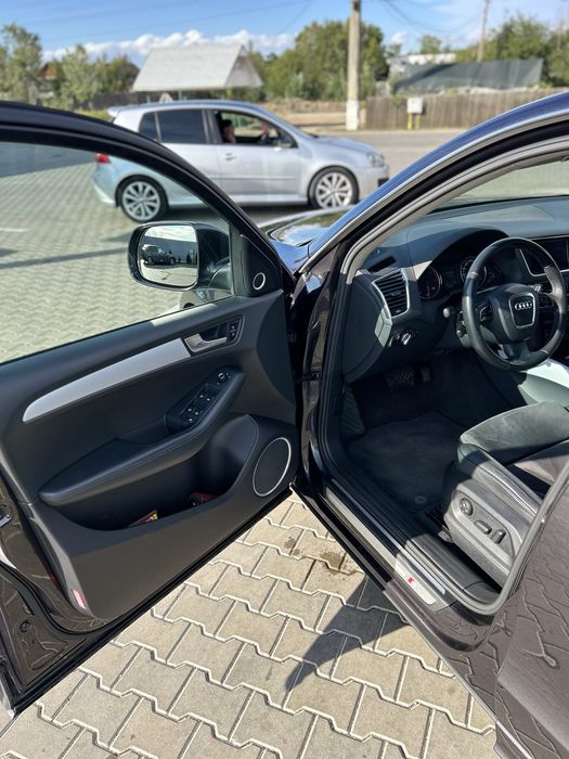 Vand Audi Q5 S line,Bang&olufsen ,Quattro,239 cp,DISTRIBUTIA SCHIMBATA