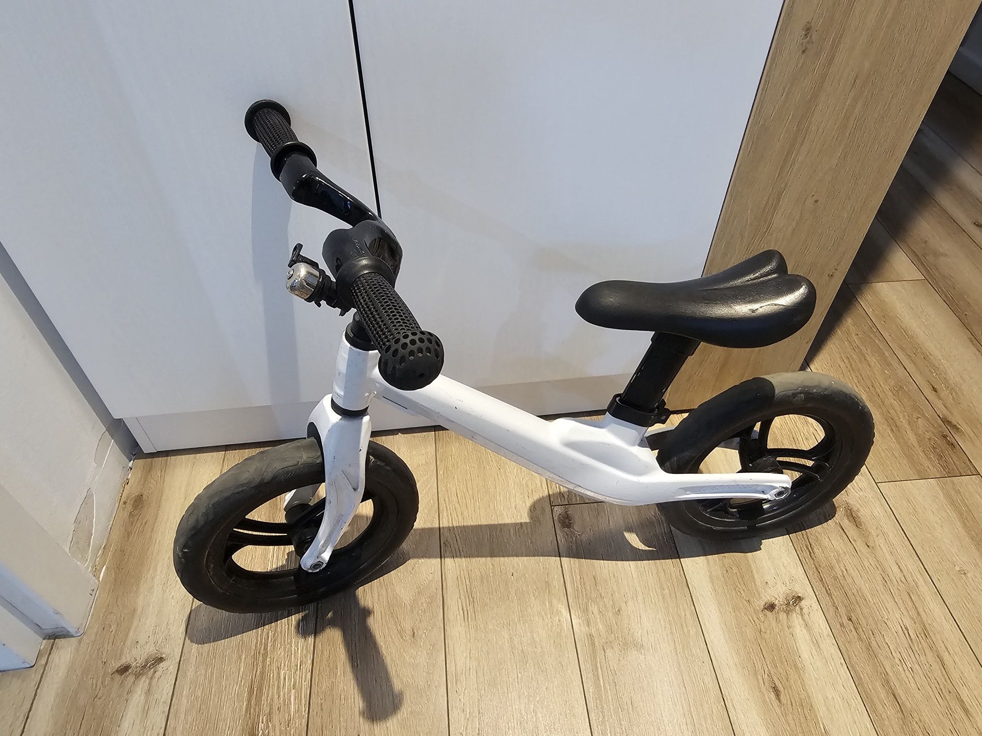 Bicicleta copii 2-4 ani