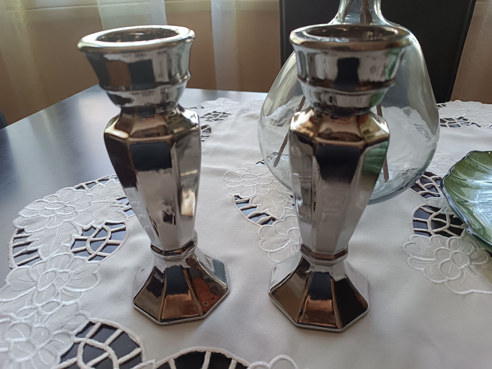 Свещници за маса