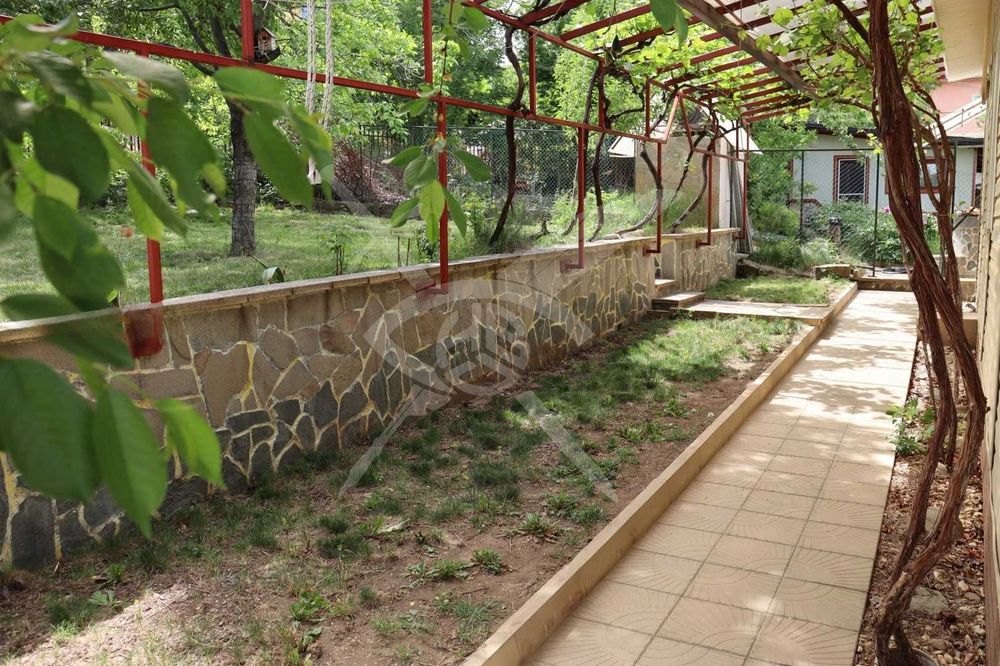 Дава се под наем Къща в София, Симеоново - 100 кв.м за 1100 € - Снимка #11