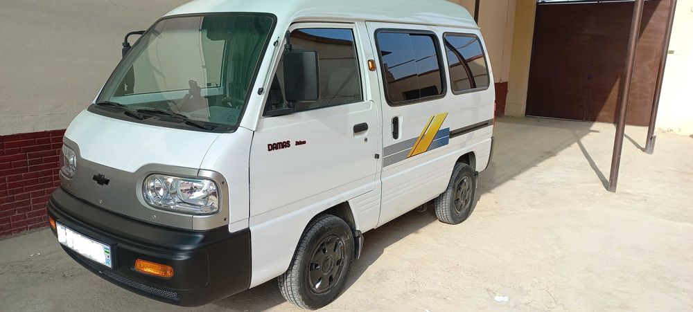 Damas tezda sotiladi. Tiniq moshina