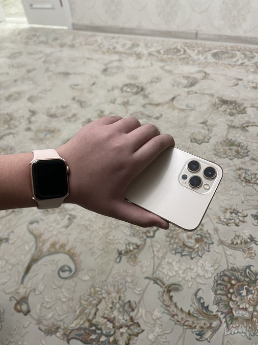 Iphone 12 pro max,apple watch 5