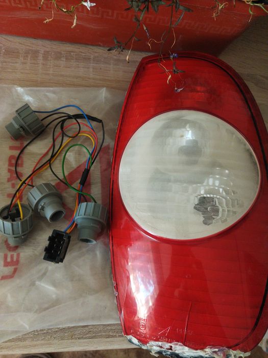 Продам плафон задний на ниву шеви б/у