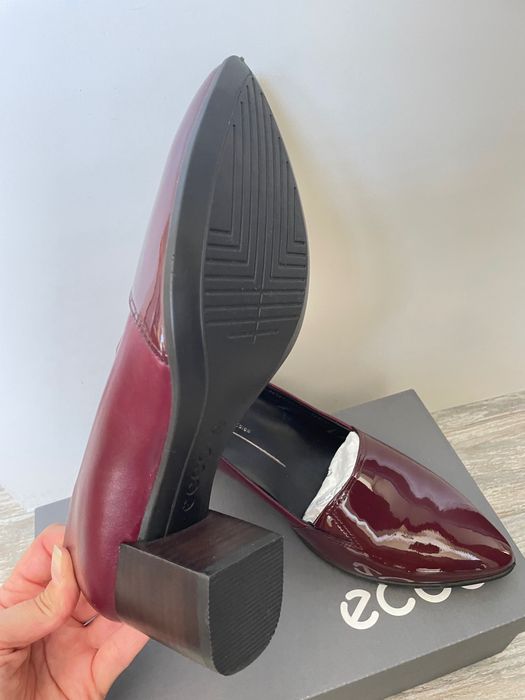 Чисто нови дамски обувки 38 номер на марка ECCO.