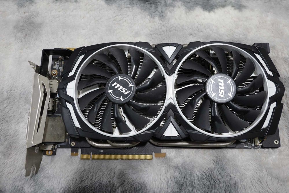 MSI GTX 1070 ARMOR OC, 8GB GDDR5, 256-bit - defecta - REZERVAT