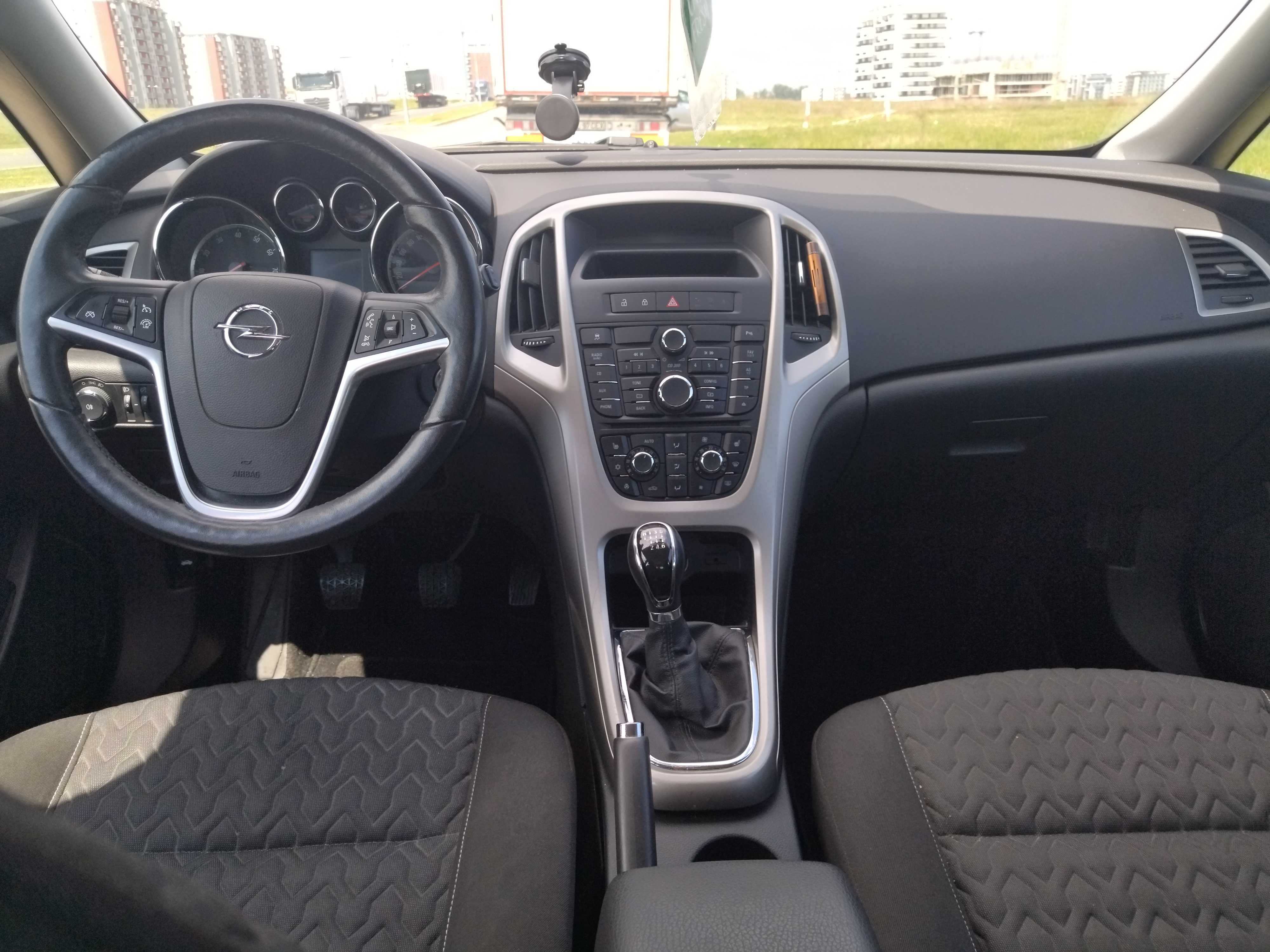 Opel Astra J 2014 140 CP