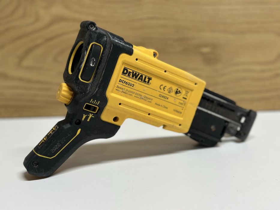 Adaptor DEWALT Magazie De Suruburi DCF6202 Stare buna
