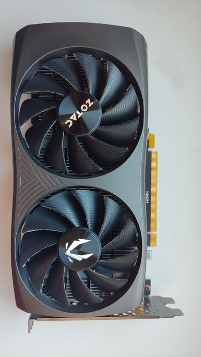 Видеокарта: 8gb RTX4060 Zotac Gaming Twin Edge