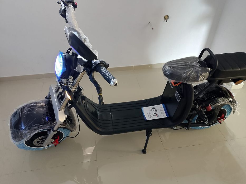 Scuter electric.