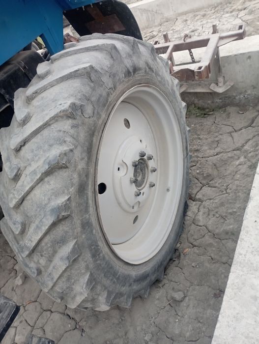 Mtz 80 .1 sotiladi xolati zur rul gedravleka