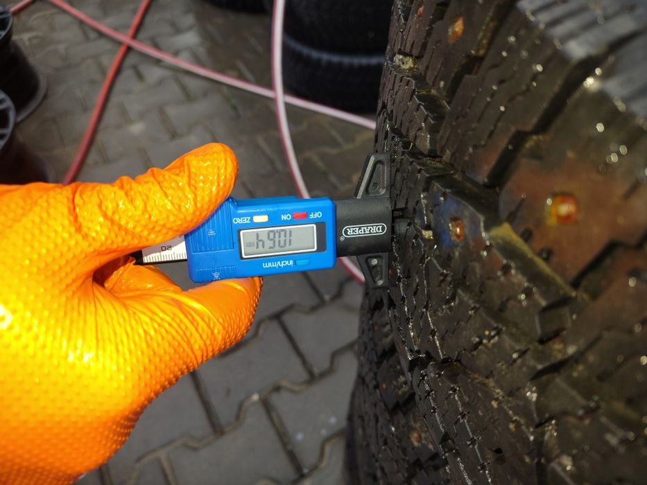 Anvelope Cauciucuri de iarna 205/65/16C Nokian Continental Bridgestone
