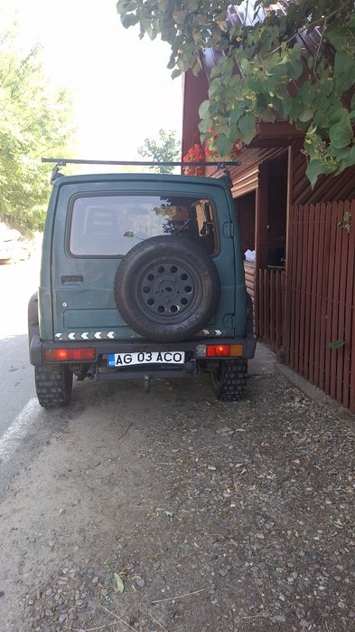 Vând Suzuki Samurai 1.3