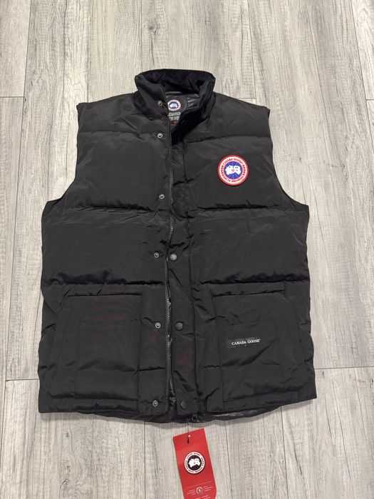 Vesta Canada Goose