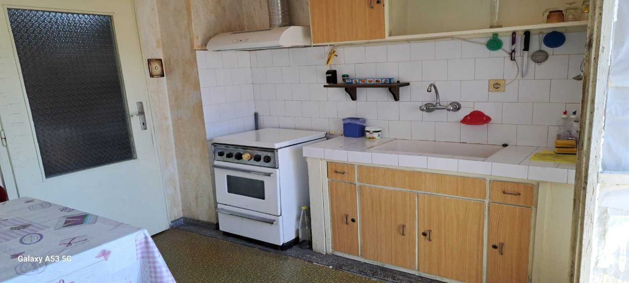 Продава се Тристаен апартамент в Стара Загора, Център - 83 кв.м за 1013 €/кв.м - Снимка #11