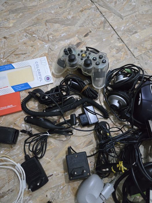 Huse telefon, încărcătoare,casti