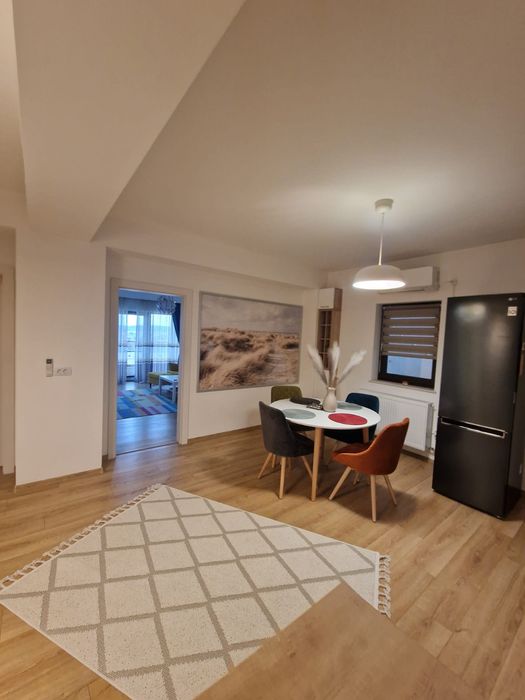 De închiriat – Apartament 2 camere, 74 mp, lux – Calea Severinului