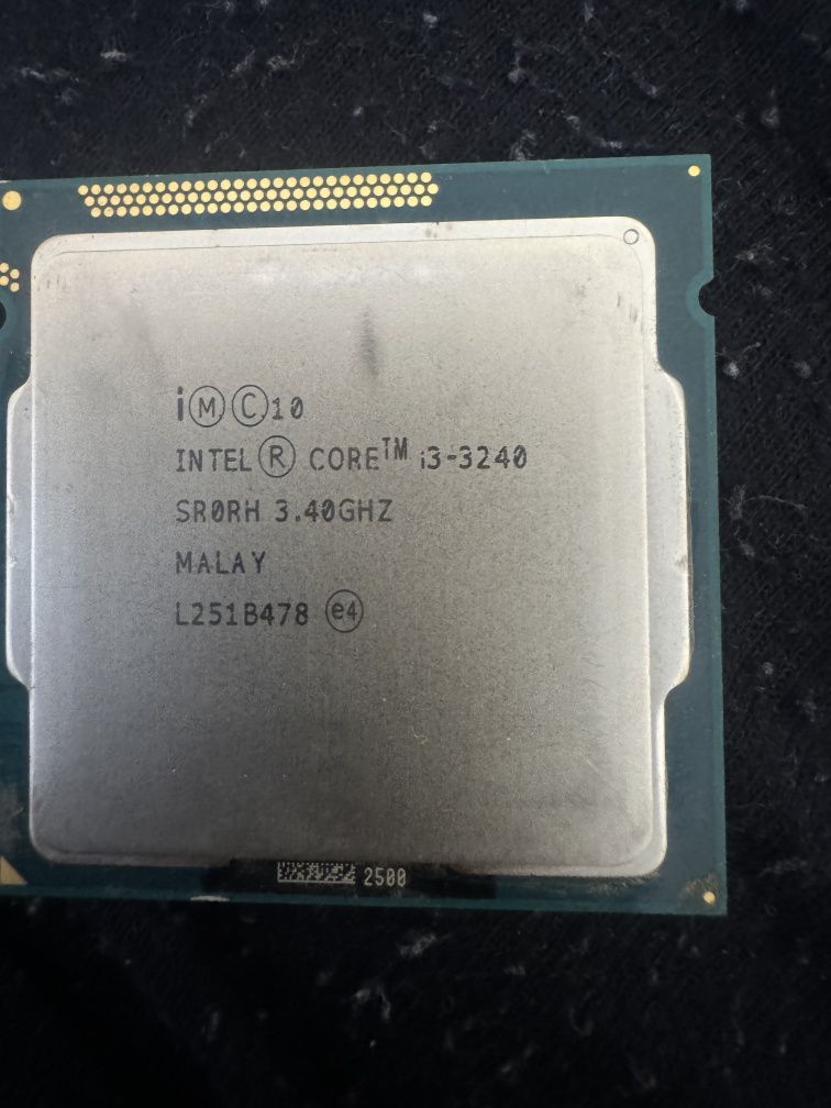 Процессор Intel i3-3240