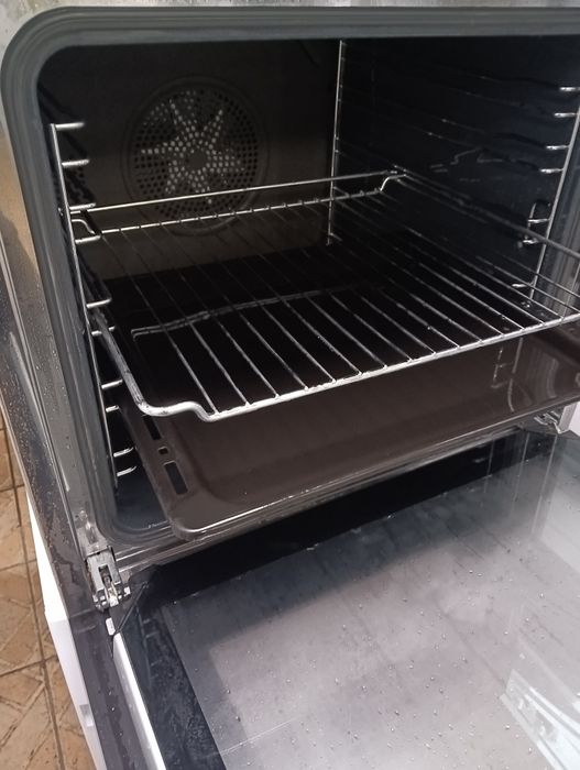 Иноксова печка за вграждане с керамичен плот Miele 24 м.гаранция!