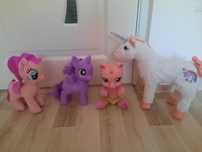Vând lot de unicorni