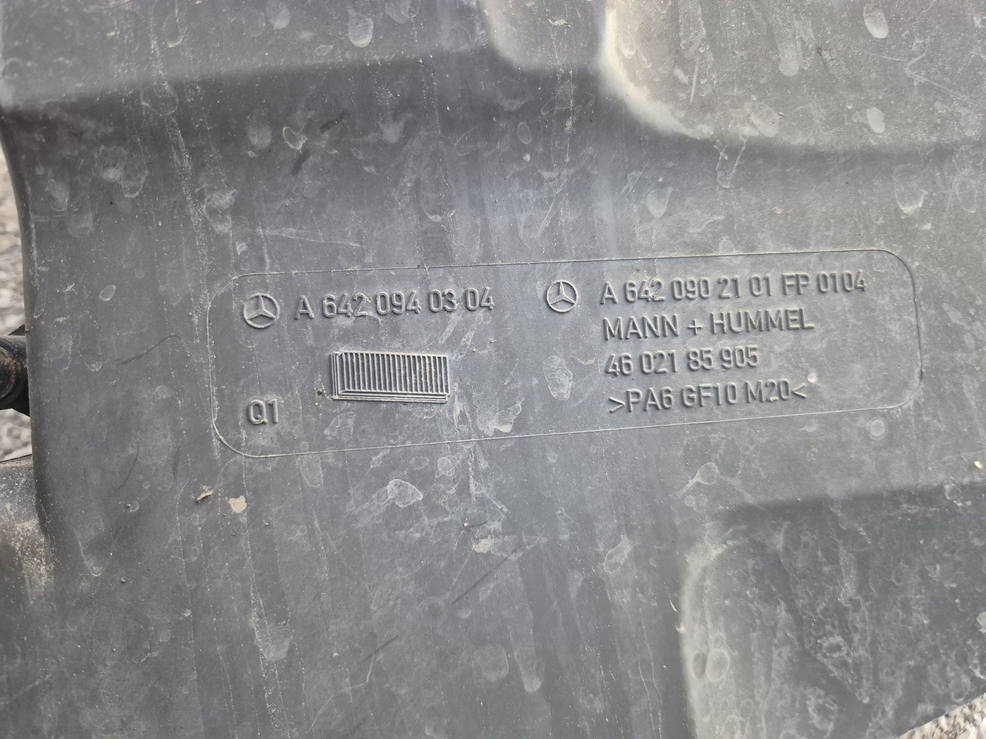 Филтърна кутия Мерцедес 3.2 2.8 Мерцедес МЛ W164 ГЛ Х164 Mercedes ML