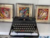 продавам работеща ретро пишеща машина, подходяща и за декорация.