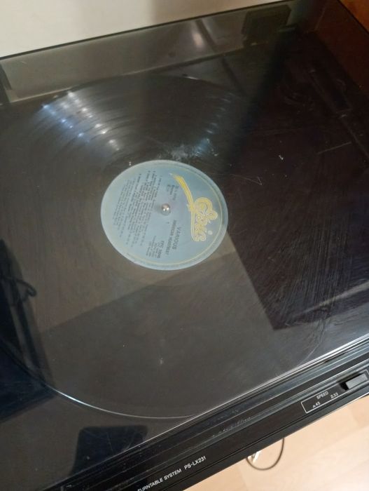 Грамофон SONY  отличен