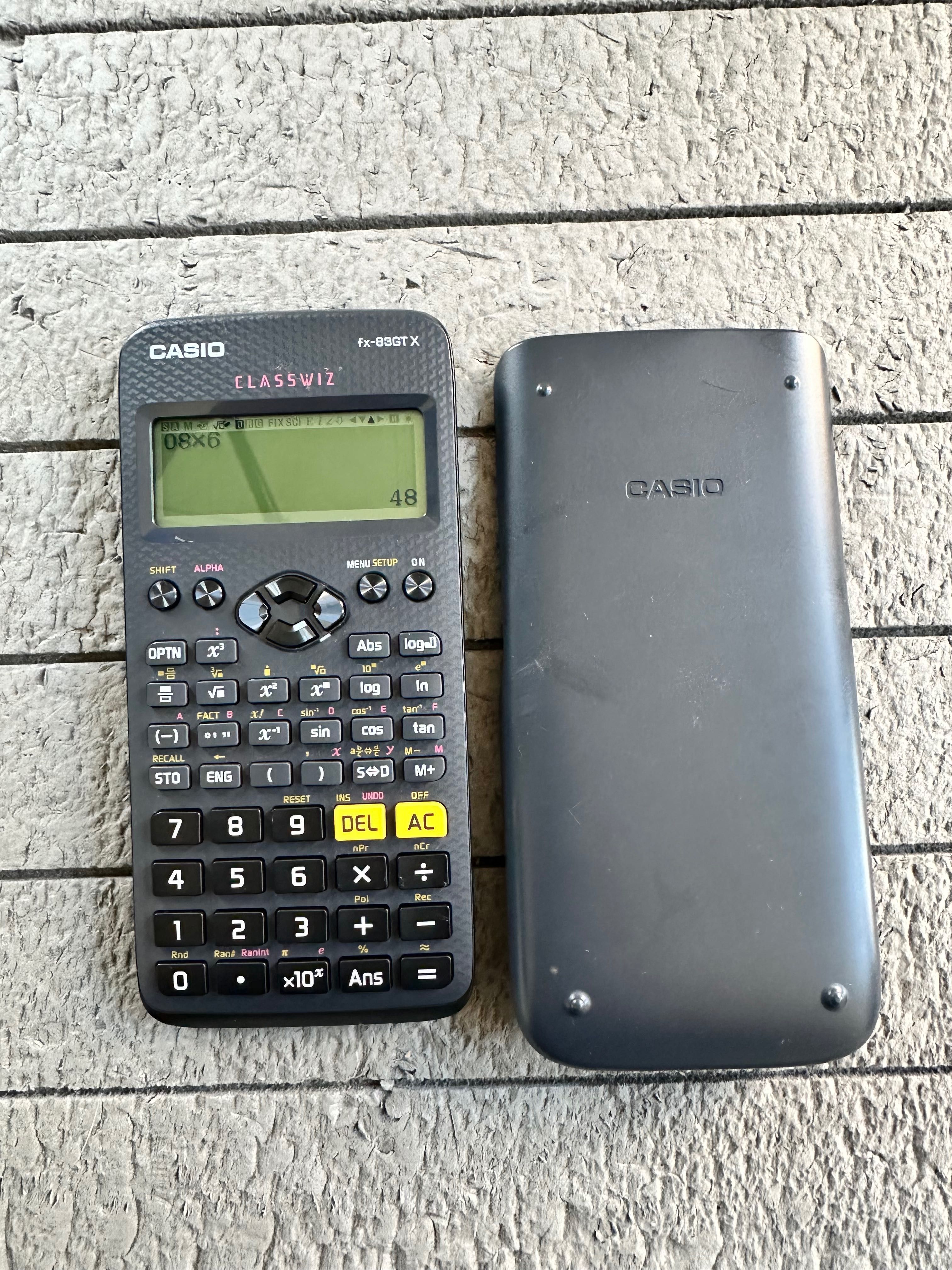 Calculator stintific Casio fx-83GT X