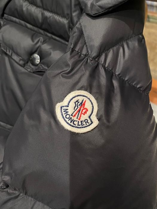 Geacă Moncler Maya