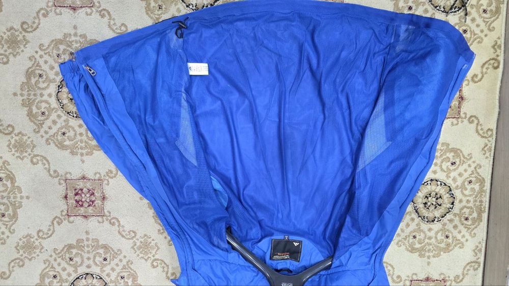 Оригинальная куртка Adidas