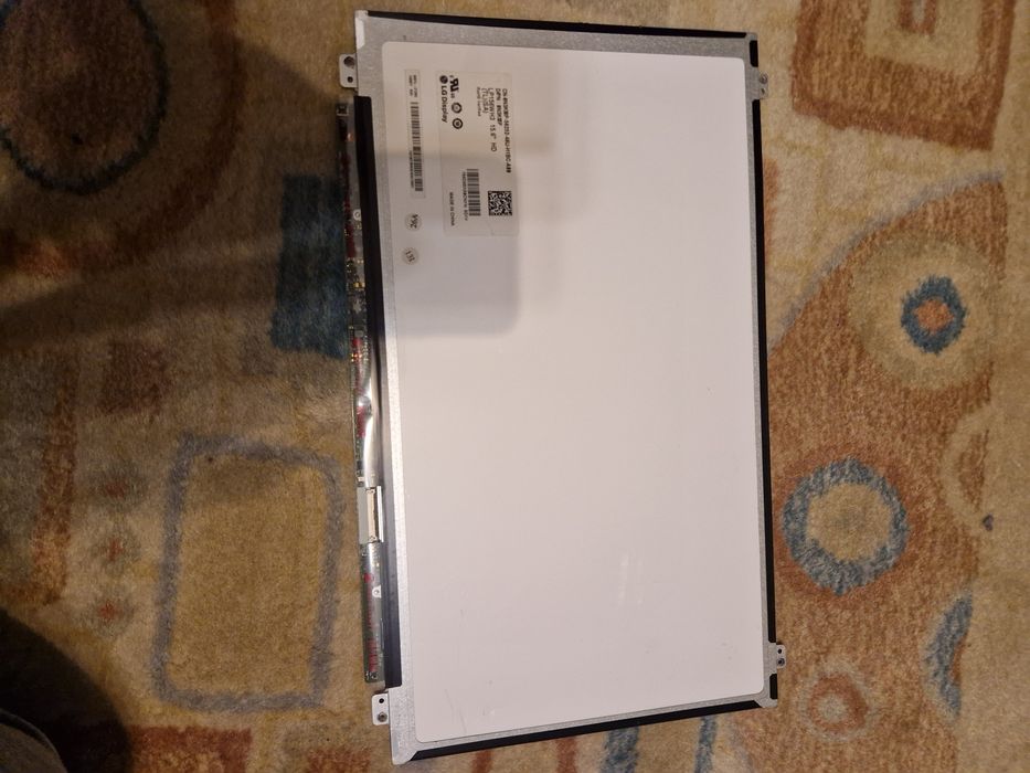 LG Display LP156WH3